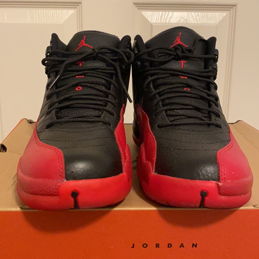 Jordan 12 flu game - Picture 2 of 3